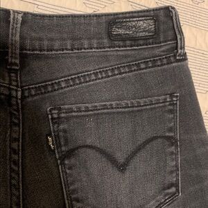 Levi’s Bold Curve black skinny jeans